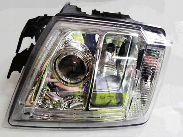Фара передняя правая 21035637 VOLVO