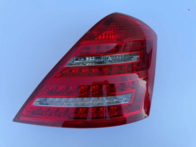 Задний правый стоп Mercedes S
