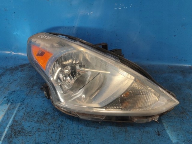 Правая блок фара 260109KK0A NISSAN