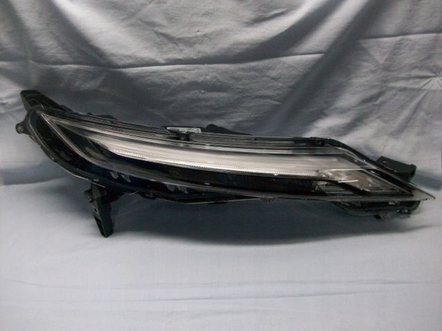 Правая блок фара 260109UF0E NISSAN