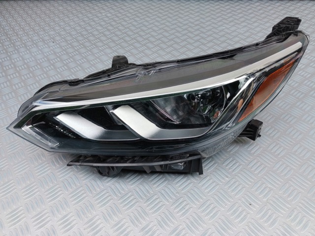 Блок фара левая 260606LB0A NISSAN