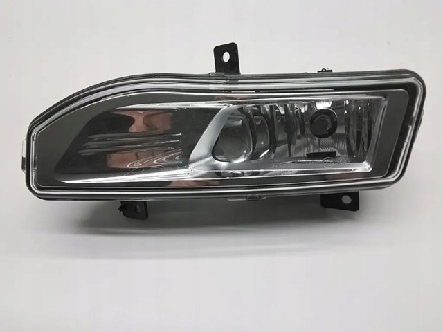 Правая противотуманная фара 261508995A NISSAN
