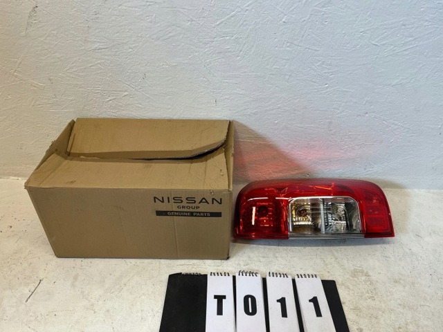 Правый стоп-сигнал 265504KJ0A NISSAN