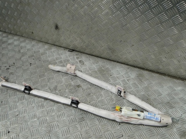 Шторка боковая правая 2GM880742F VAG