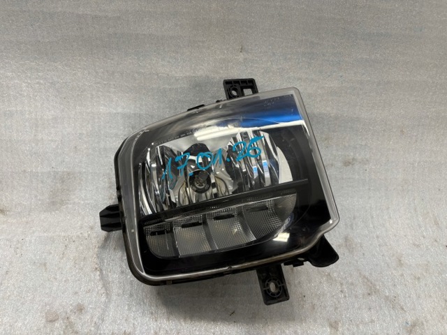 Противотуманка правая 2GM941662A VAG
