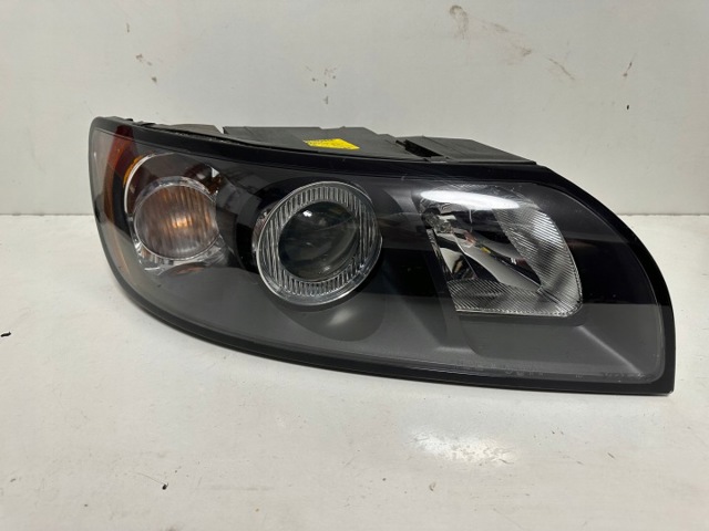Фара левая 30698874 VOLVO