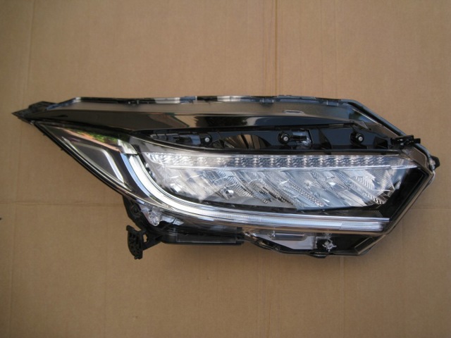 Вставка фары правой 33100T7AG51 HONDA