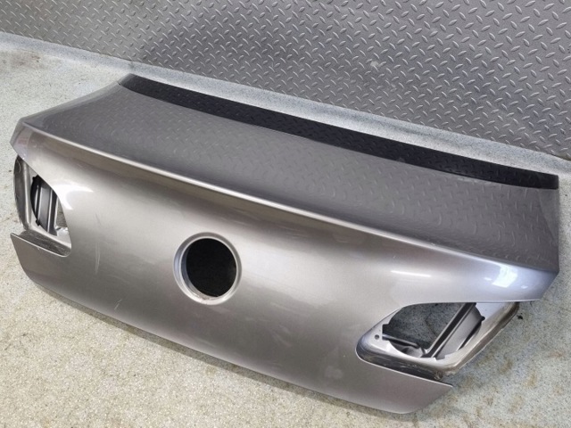 Крышка багажника 3C8827025C VAG