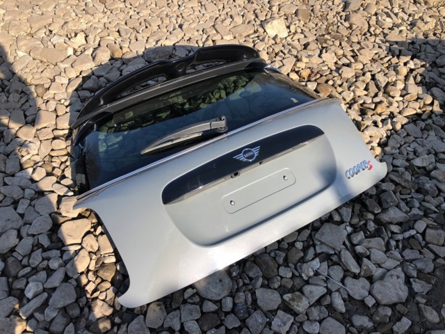Пятая дверь Mini Cooper