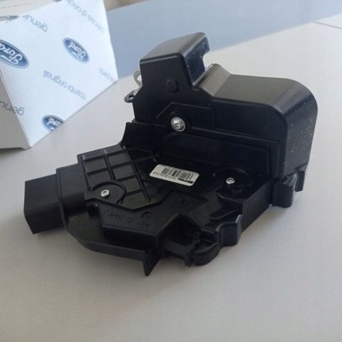 Замок передней пассажирской двери Ford Focus 2