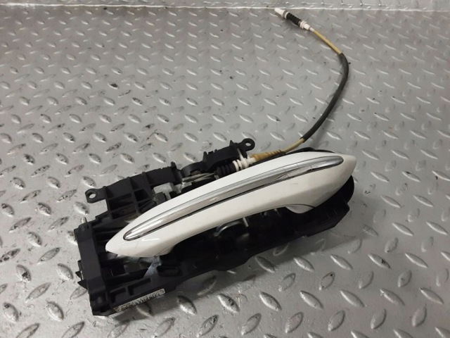 BMW 51217175650 Держатель наружной ручки двери задней правой в наличии Украина