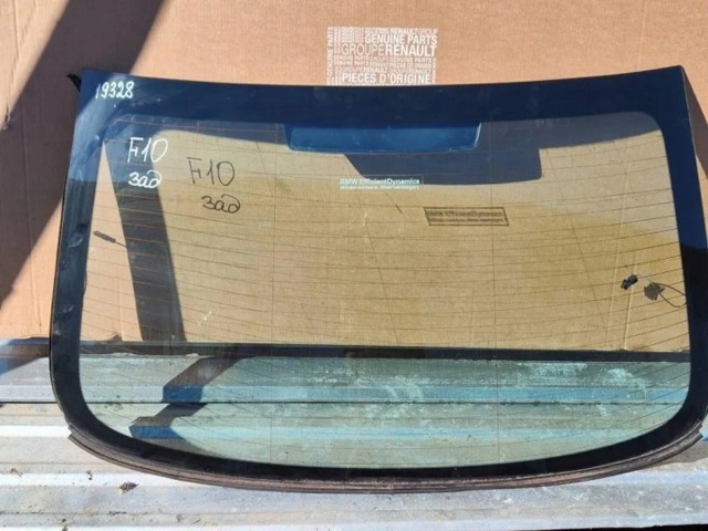 Окно заднее 51317286069 BMW