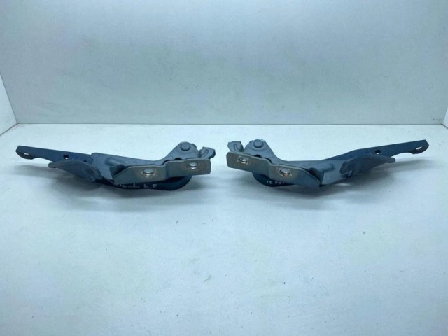 SUBARU 57260SJ0009P Петля капота правая в наличии Черкассы