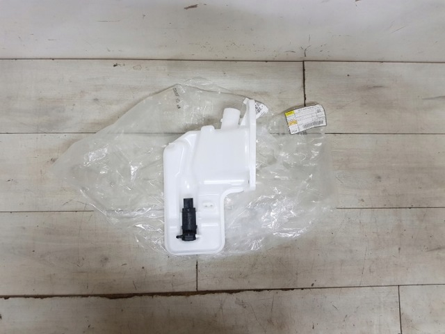 Водяной бачок омывателя стекла Skoda Octavia 4 A8
