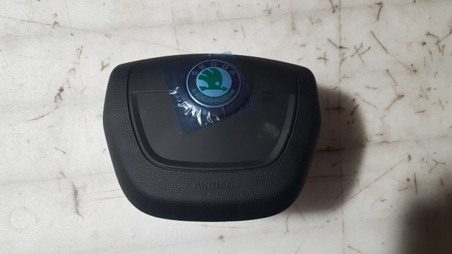 Подушка AIRBAG водительская 5J0880201K VAG