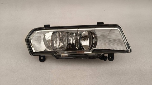 Туманка левая 5L0941699 VAG
