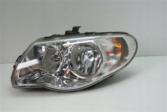 Основная фара в сборе левая 6240100000 CHRYSLER