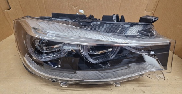 Вставка фары правой 63117470420 BMW