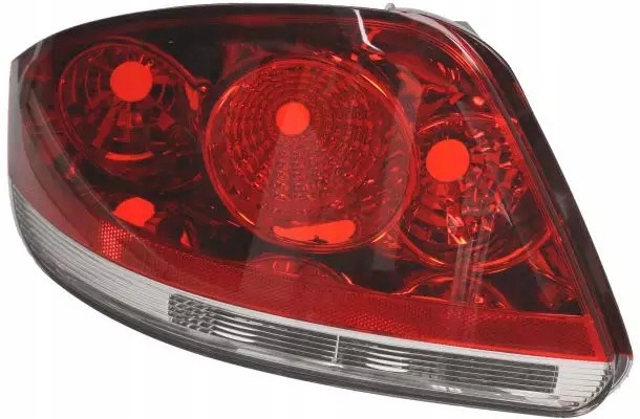 Левый стоп Fiat Linea