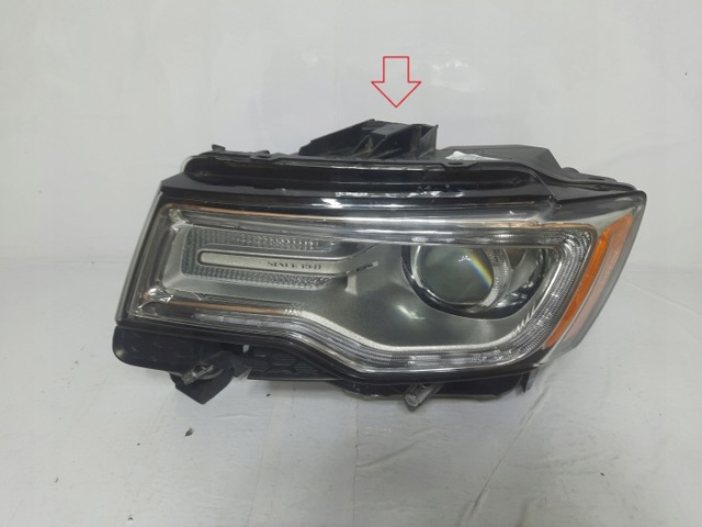 Фары 68111001AG CHRYSLER