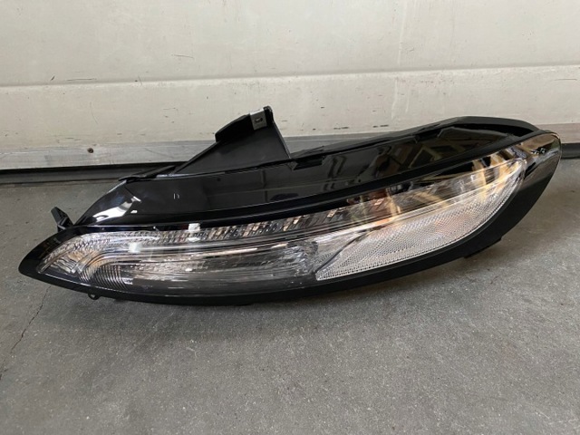 Ходовые огни, левый 68157105AO CHRYSLER