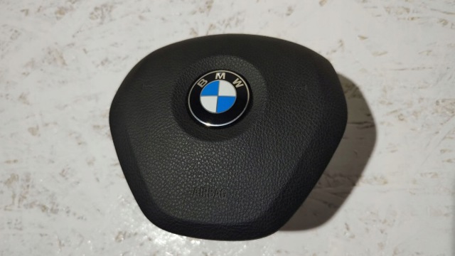 Подушка AIRBAG водительская 6871096 BMW