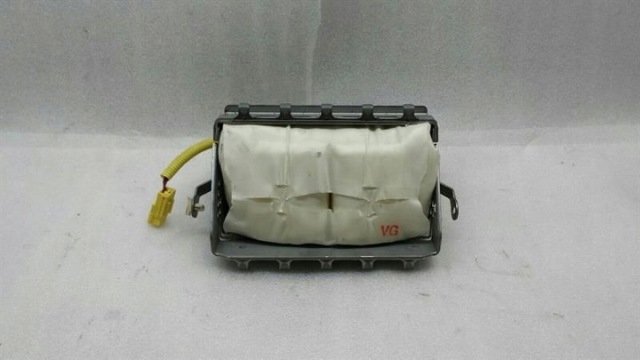 Подушка безопасности (AIRBAG) пассажирская 7030A071 MITSUBISHI
