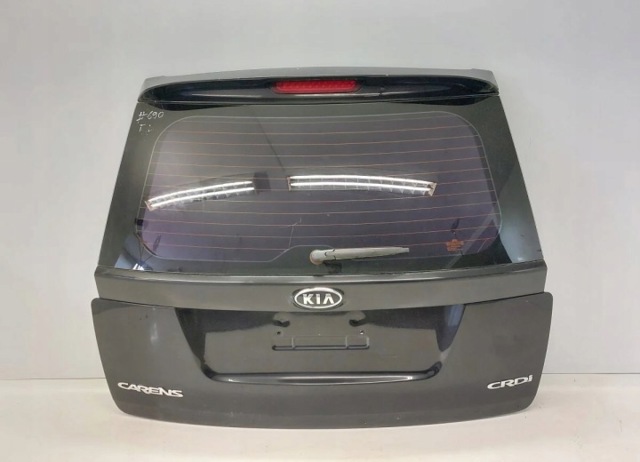 Дверь 5 KIA Carens II