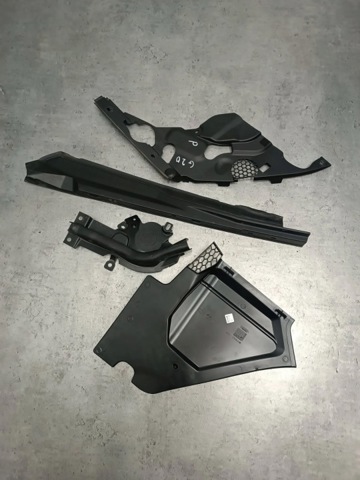 Заглушка жабо боковая 7427846 BMW