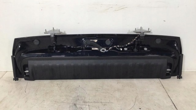 Задняя дверь BMW X7