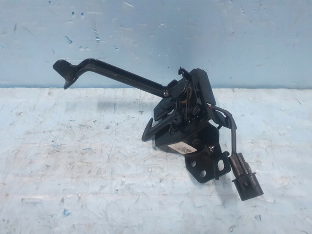 Замок капота 81130GI000 HYUNDAI