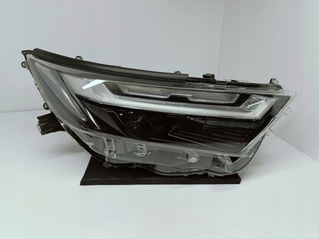 Вставка фары правой 8114542E10 TOYOTA