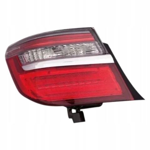 Задний правый внешний фонарь 8155133610 TOYOTA