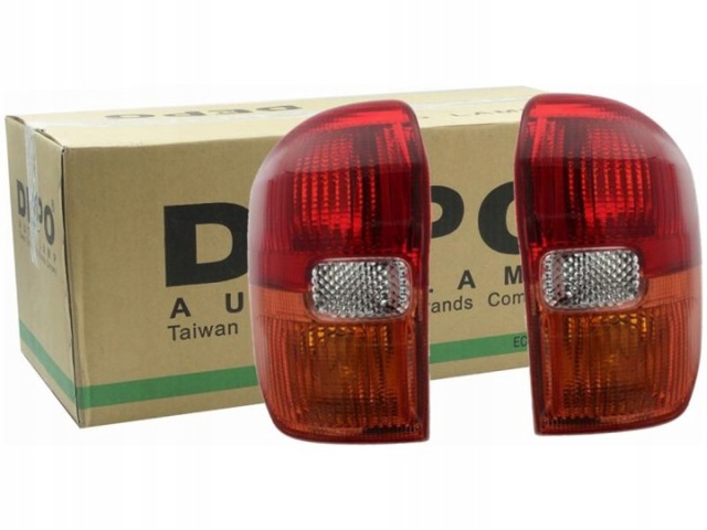Задняя левая фара Toyota RAV4 2
