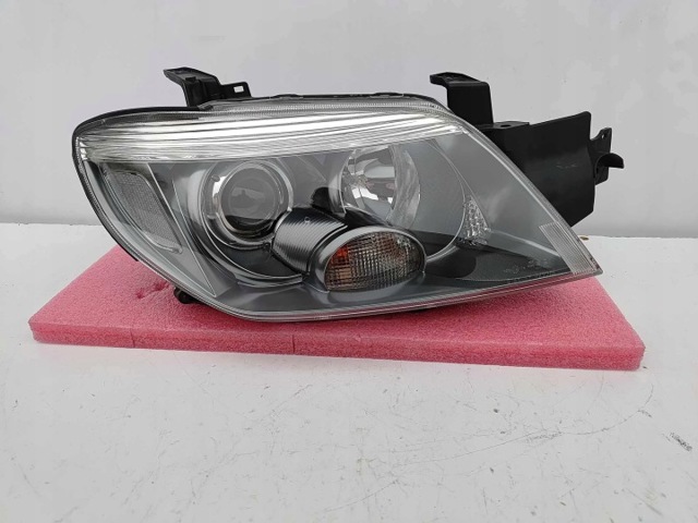 Фара передняя правая 8301A176 MITSUBISHI