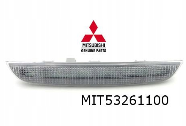 Дополнительный стоп-сигнал Mitsubishi Outlander 3