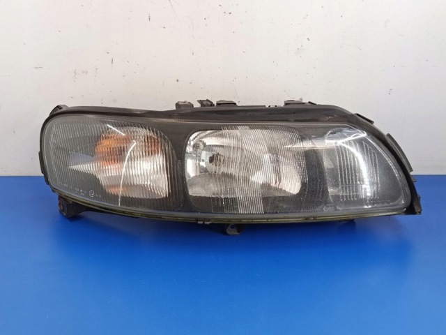 Правая блок фара 8662598 VOLVO