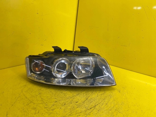 Правая блок фара Audi A4 B6