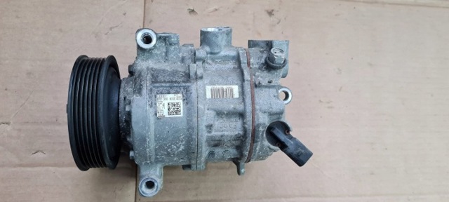 Насос кондиционера 8T0260805E VAG