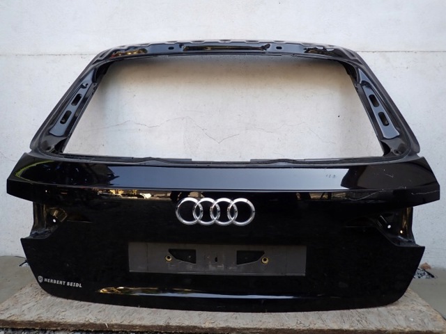 Дверь задняя багажная 8W9827025D VAG