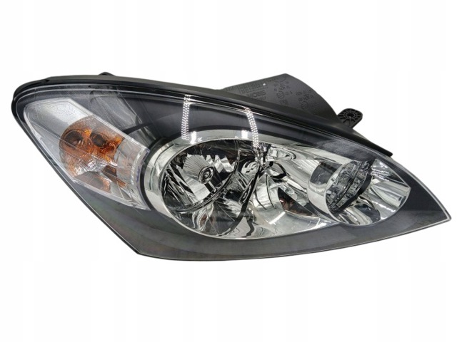 Правая блок фара 921021H500 HYUNDAI