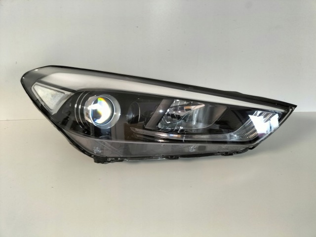 Фара комбинированная, передняя 92102D7000 HYUNDAI