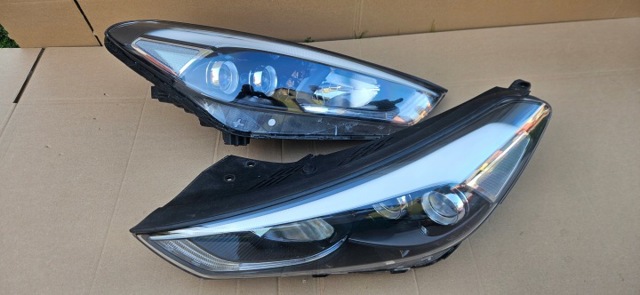 Фара комбинированная, передняя 92102D7201 HYUNDAI