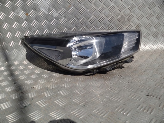 Вставка фары правой 92102H8000 HYUNDAI
