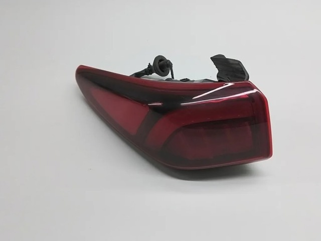 Задняя левая внешняя фара 92401J9600 HYUNDAI