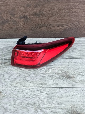 Задний правый внешний фонарь 92402J9100 HYUNDAI