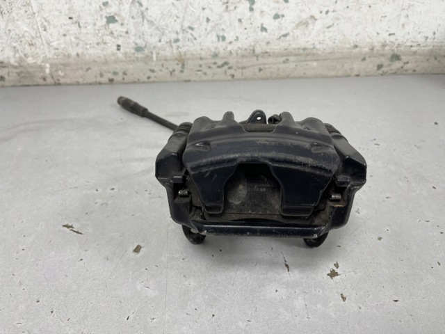 Задний правый суппорт 95525380 OPEL
