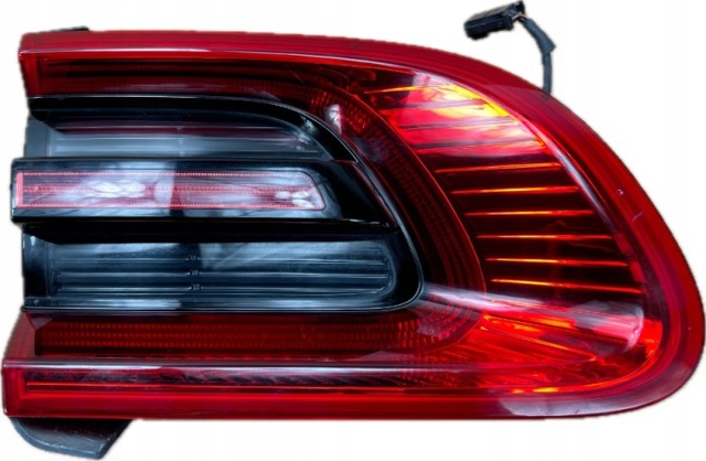 Задняя левая внутренняя фара 95B945093G PORSCHE