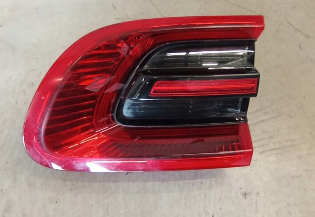 Фонарь задний правый, внутренний 95B945094F PORSCHE