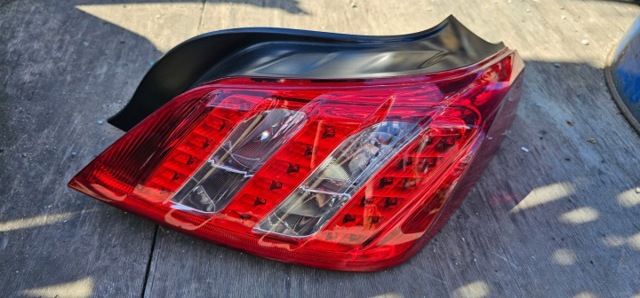 Правый стоп 9686293680A PEUGEOT